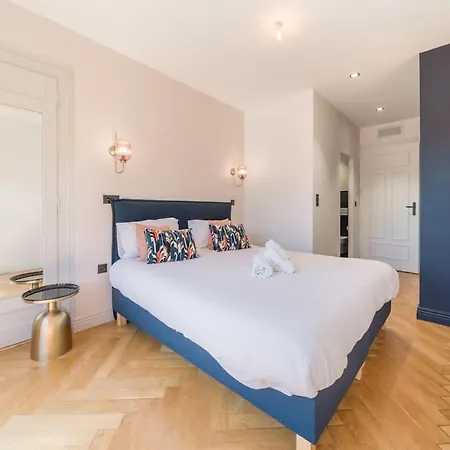 Astoria Haussmannien - De Caractere Apartment *